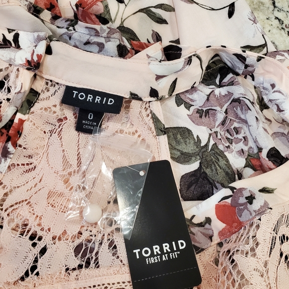 Torrid Tank - Picture 6 of 8